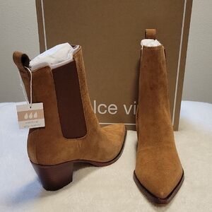 Dolce Vita Tan Heeled Boots